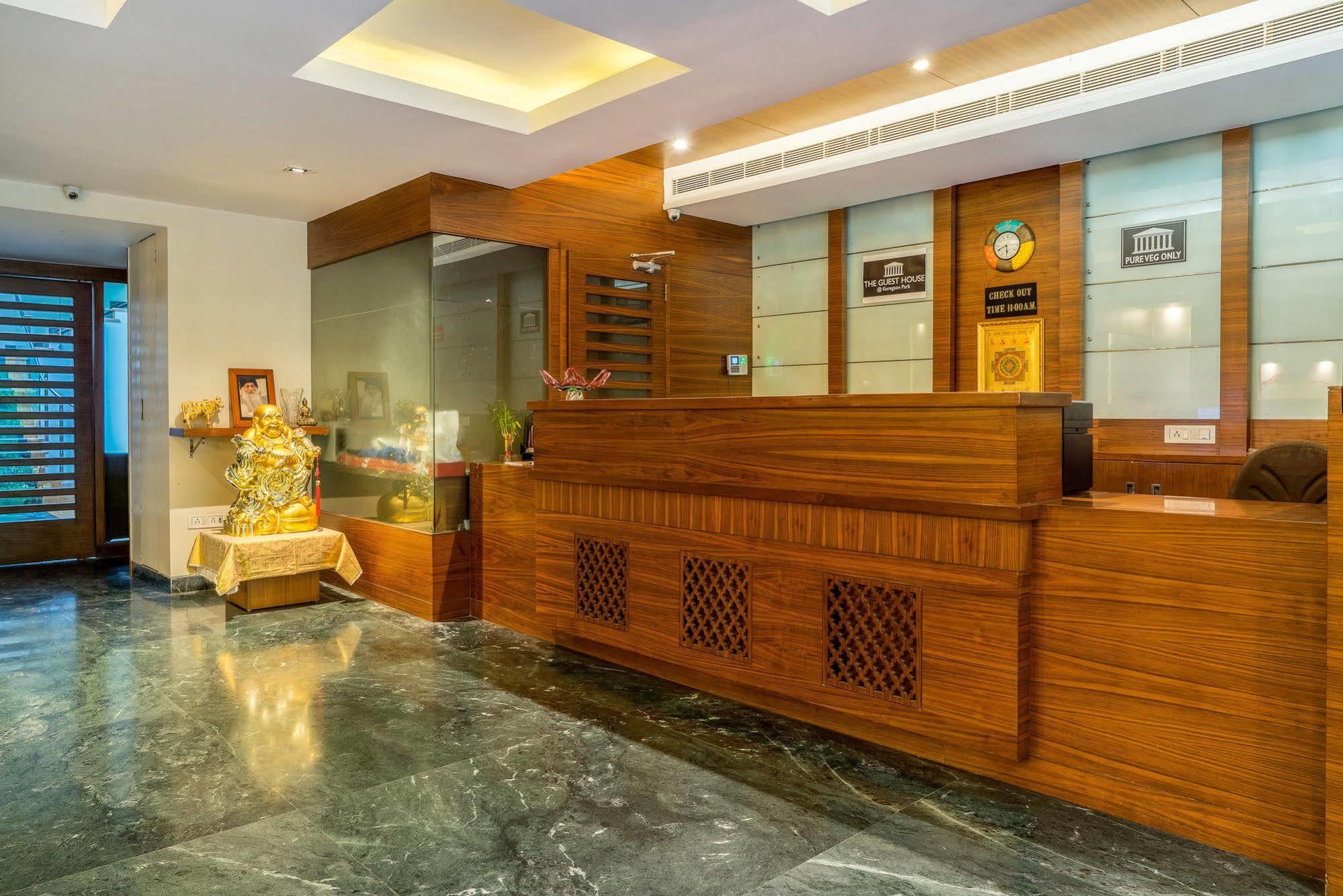Mint Koregaon Park Next To Osho Ashram 푸네 외부 사진