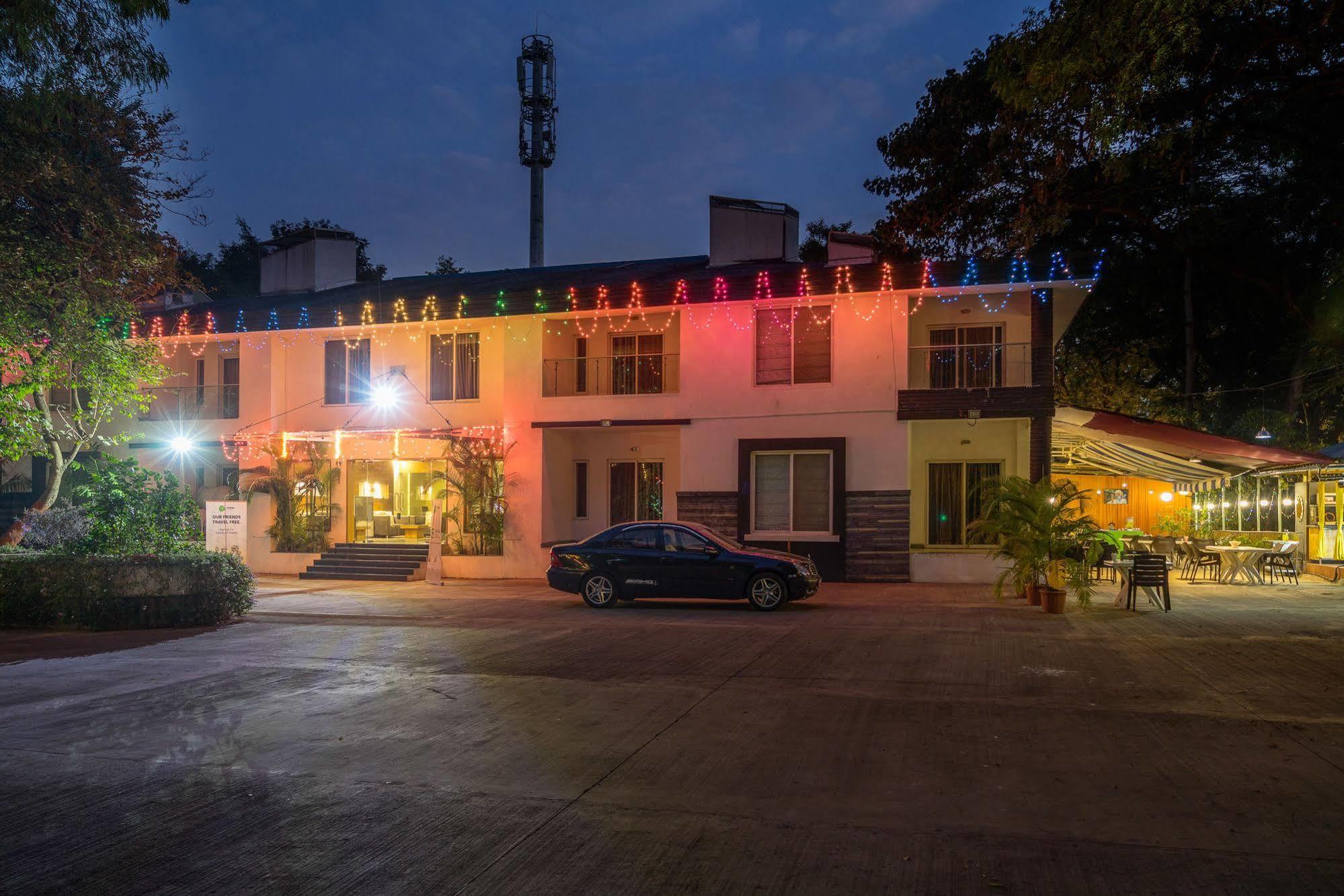 Mint Koregaon Park Next To Osho Ashram 푸네 외부 사진