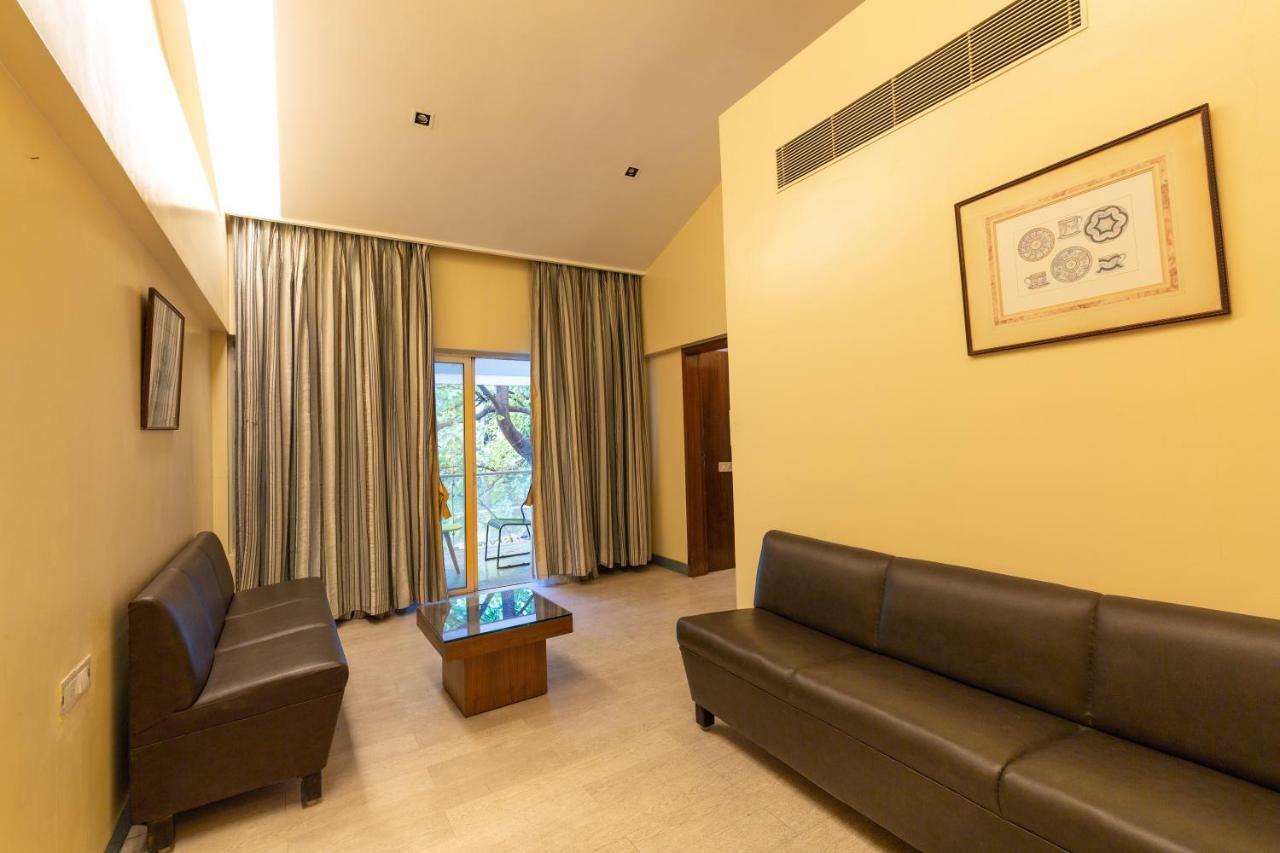 Mint Koregaon Park Next To Osho Ashram 푸네 외부 사진