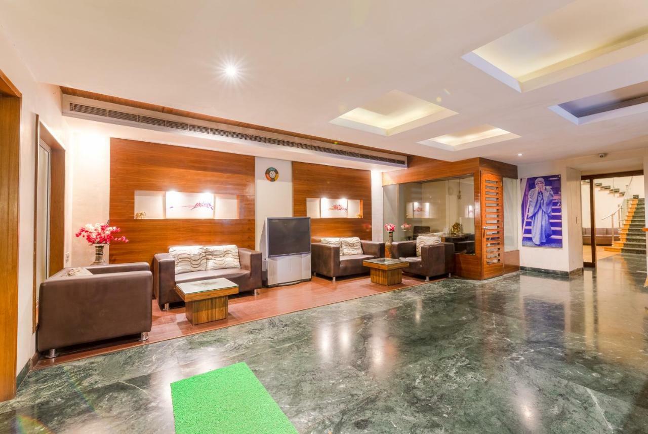 Mint Koregaon Park Next To Osho Ashram 푸네 외부 사진