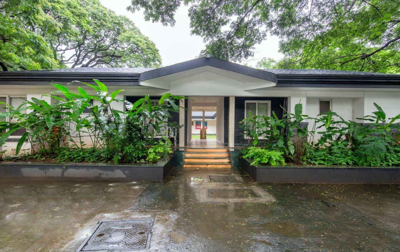 Mint Koregaon Park Next To Osho Ashram 푸네 외부 사진